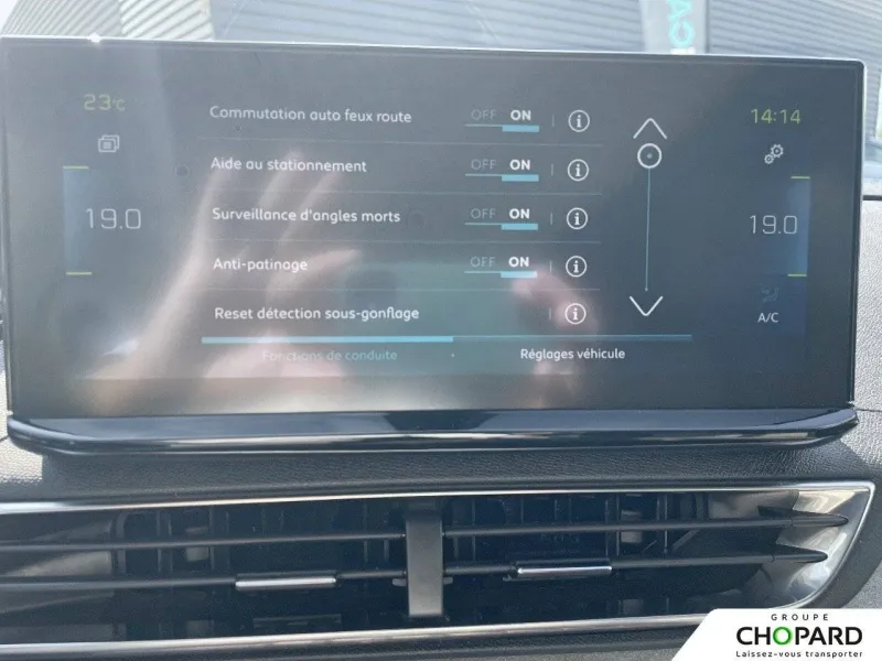 Image secondaire du véhicule 19