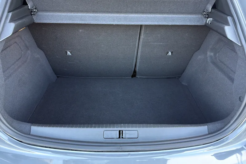 Image secondaire du véhicule 10