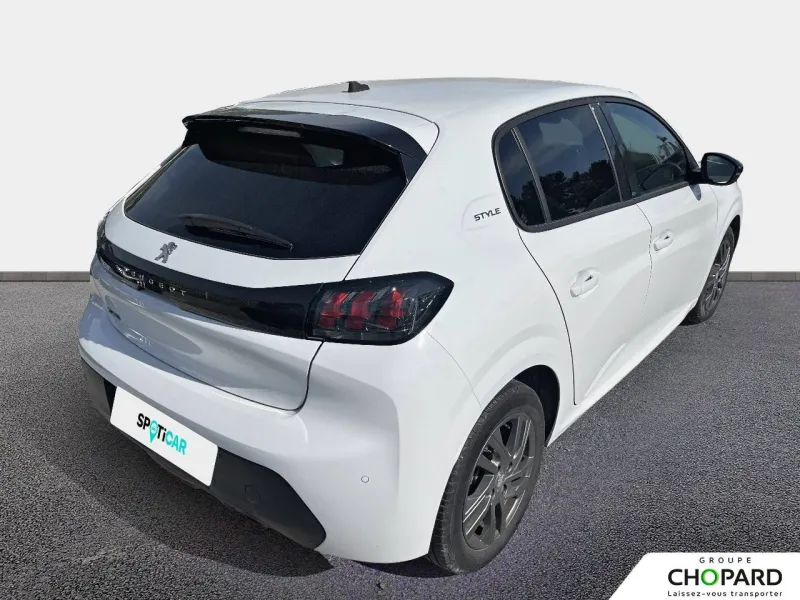 Image secondaire du véhicule 9