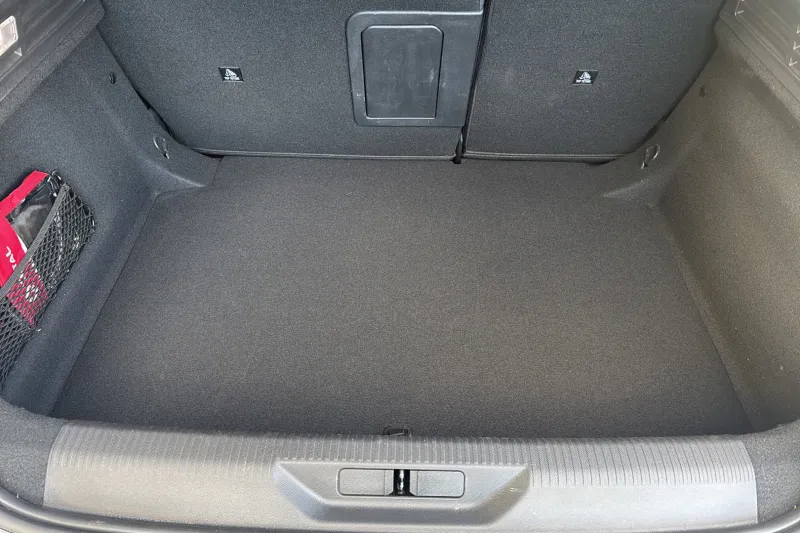 Image secondaire du véhicule 10