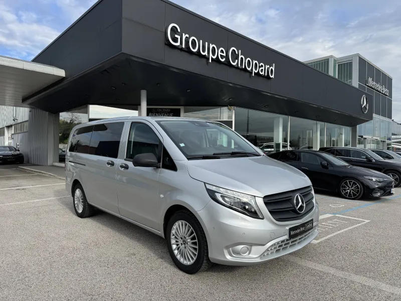 Mercedes-Benz-VITO TOURER-d'occasion chez Mercedes-Benz Mâcon
