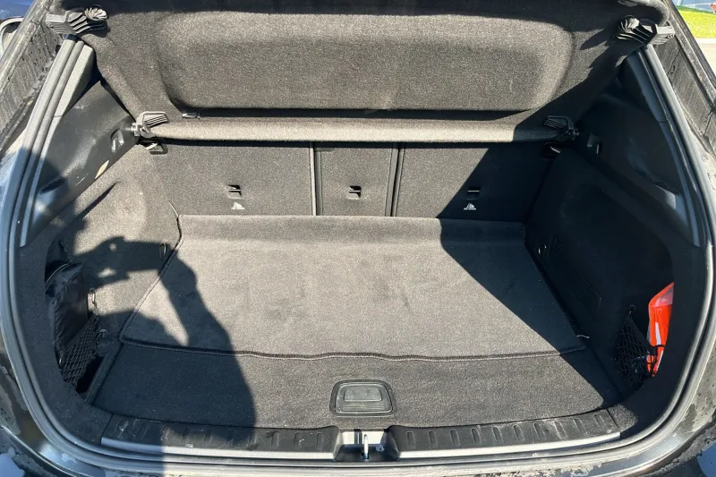 Image secondaire du véhicule 10