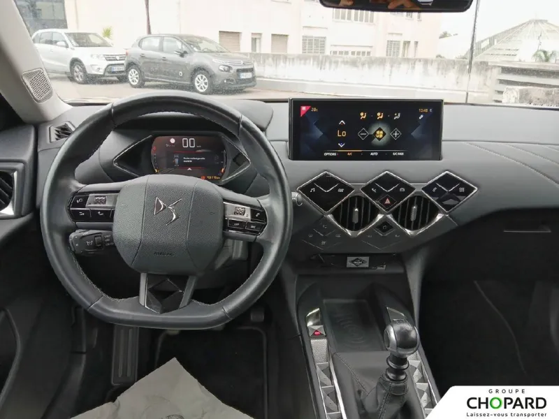 Image secondaire du véhicule 9