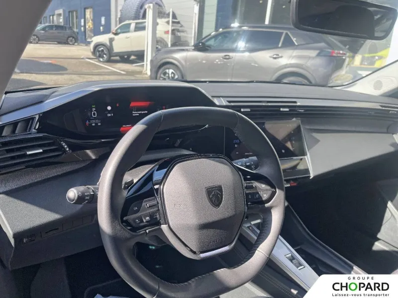 Image secondaire du véhicule 9