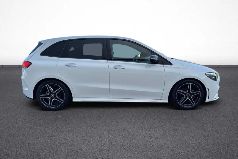 Image secondaire du véhicule 8