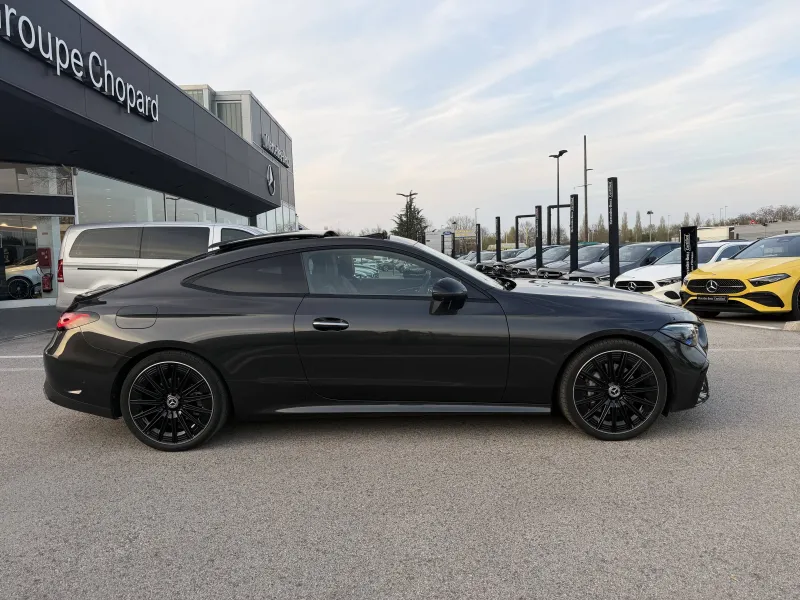 Image secondaire du véhicule 4