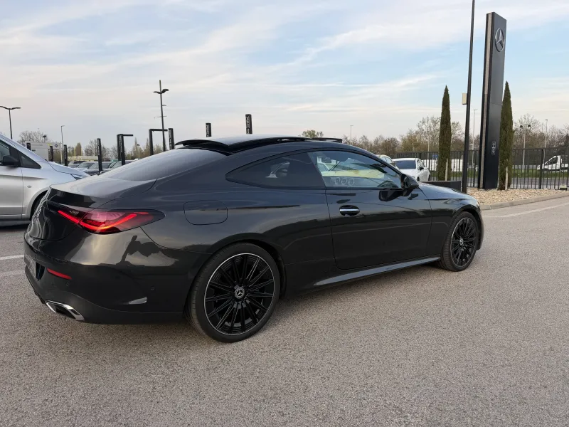 Image secondaire du véhicule 5