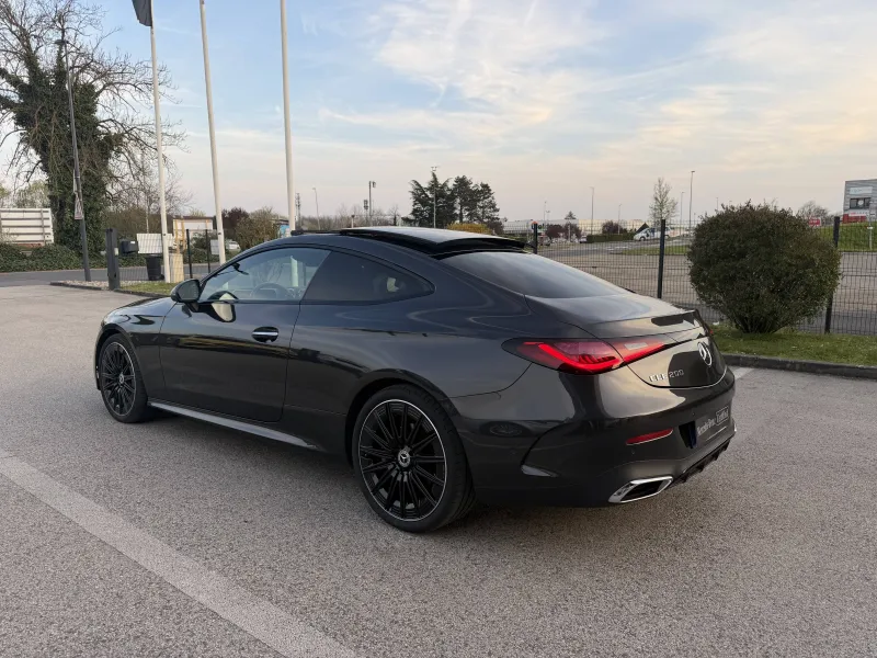 Image secondaire du véhicule 7