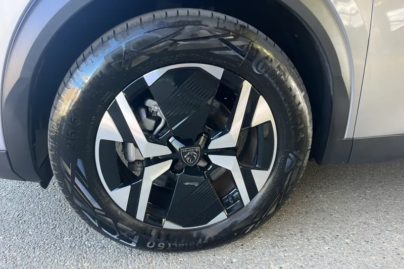 Image secondaire du véhicule 10