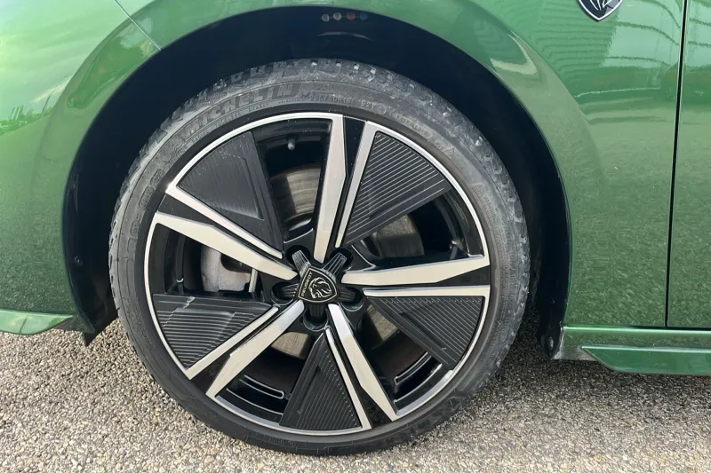 Image secondaire du véhicule 10