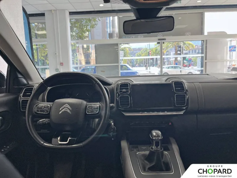 Image secondaire du véhicule 9