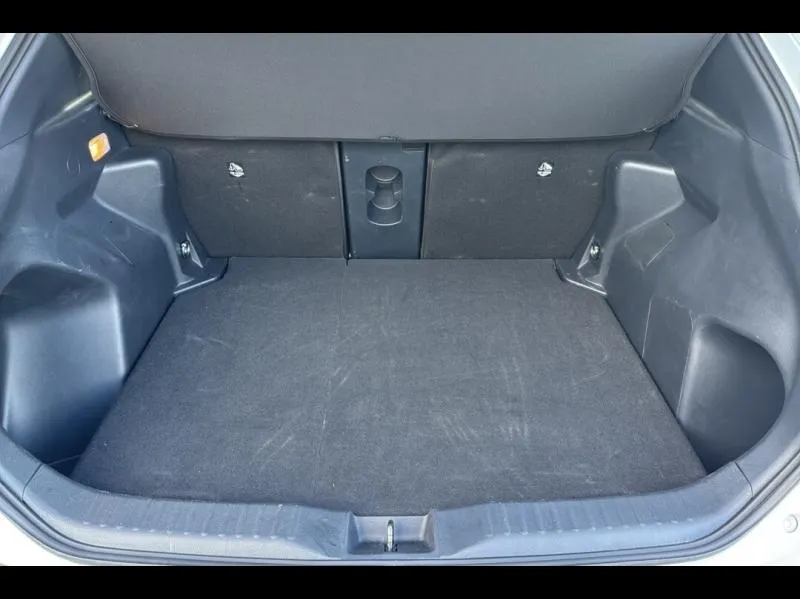 Image secondaire du véhicule 10