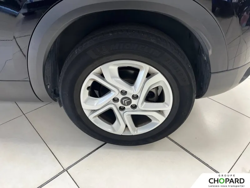 Image secondaire du véhicule 12