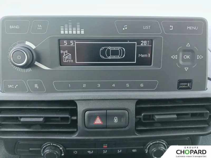 Image secondaire du véhicule 14