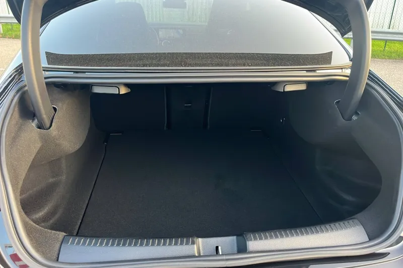 Image secondaire du véhicule 9