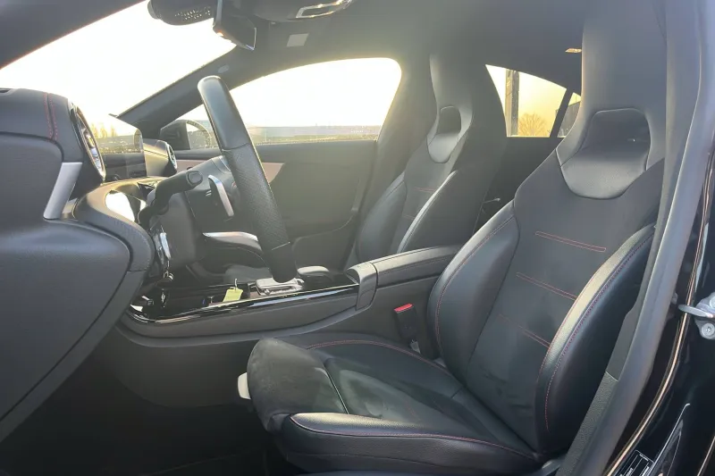 Image secondaire du véhicule 10