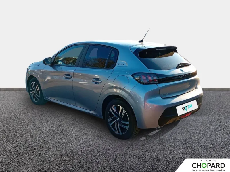 Image secondaire du véhicule 8