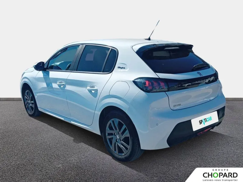 Image secondaire du véhicule 8