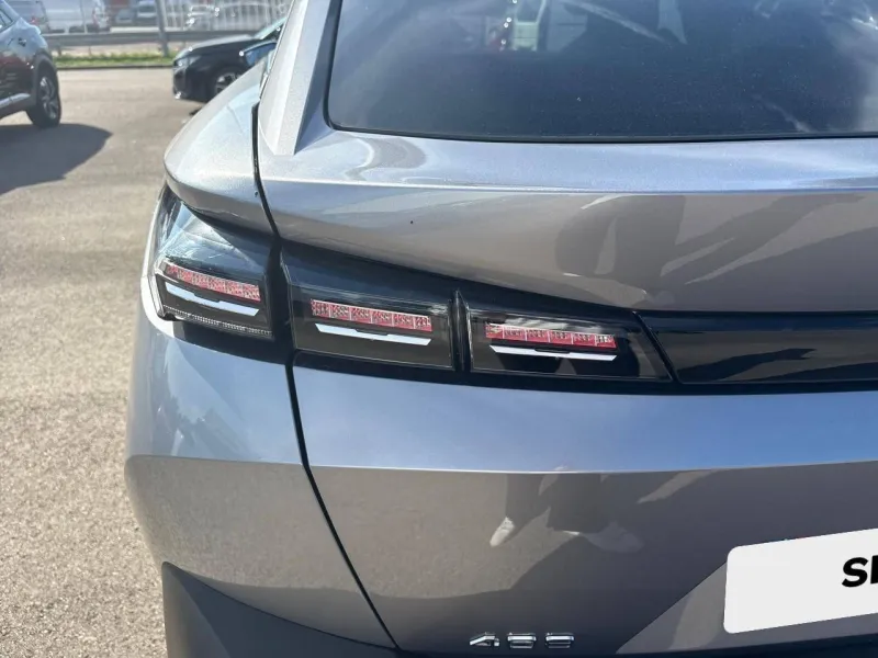 Image secondaire du véhicule 6