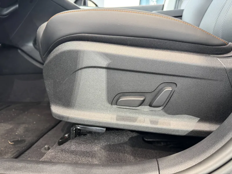 Image secondaire du véhicule 4