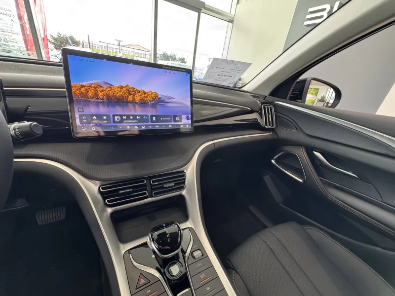 Image secondaire du véhicule 10