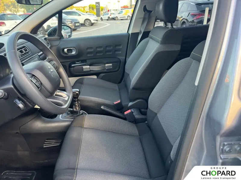 Image secondaire du véhicule 12