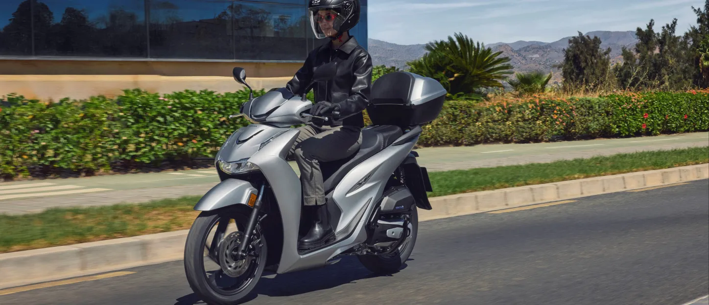 Honda SH125i : 3/4 avant