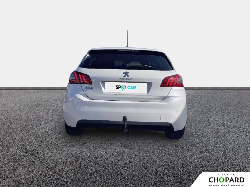 Image secondaire du véhicule 6