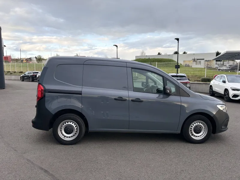 Image secondaire du véhicule 9