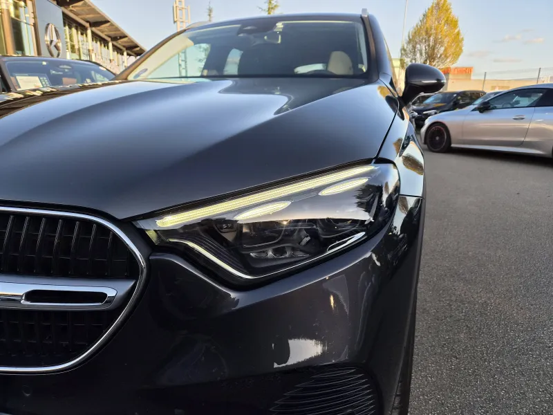 Image secondaire du véhicule 4