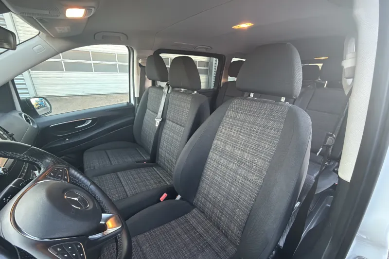 Image secondaire du véhicule 10