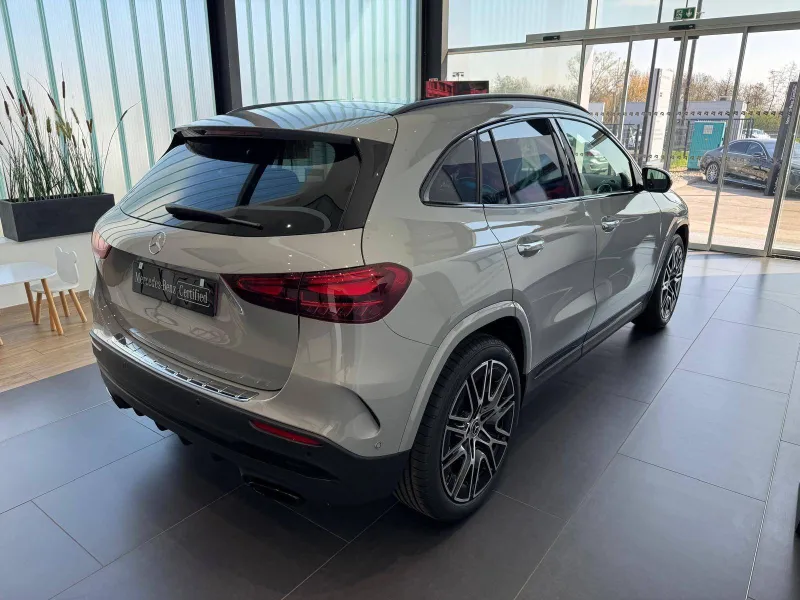 Image secondaire du véhicule 5