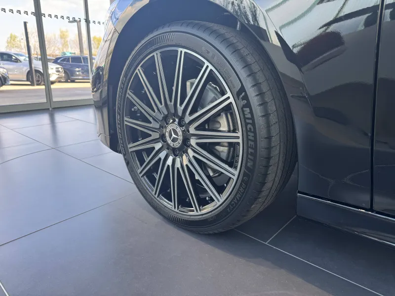 Image secondaire du véhicule 9