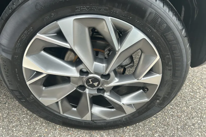 Image secondaire du véhicule 14