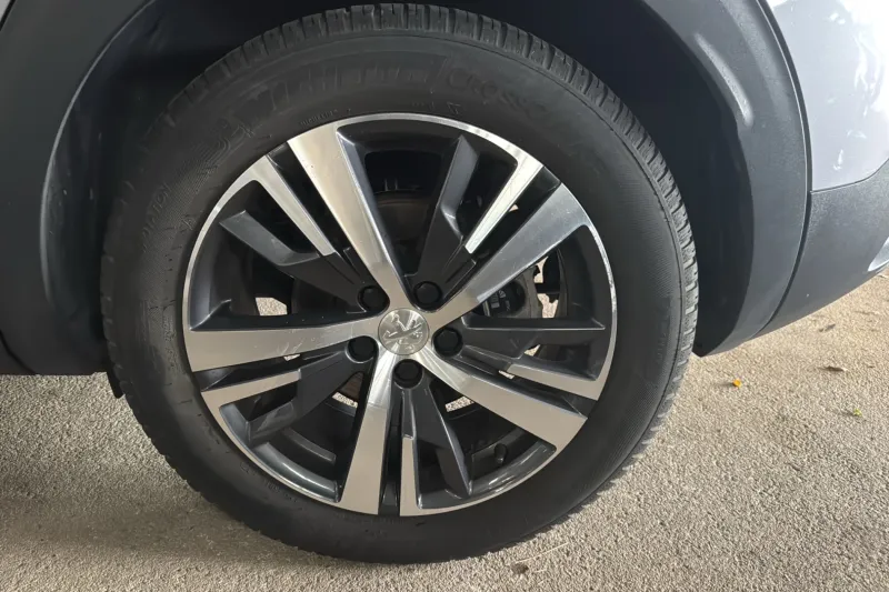 Image secondaire du véhicule 10