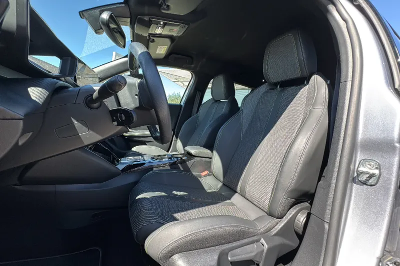 Image secondaire du véhicule 10