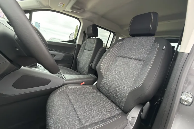 Image secondaire du véhicule 10