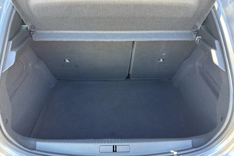 Image secondaire du véhicule 10