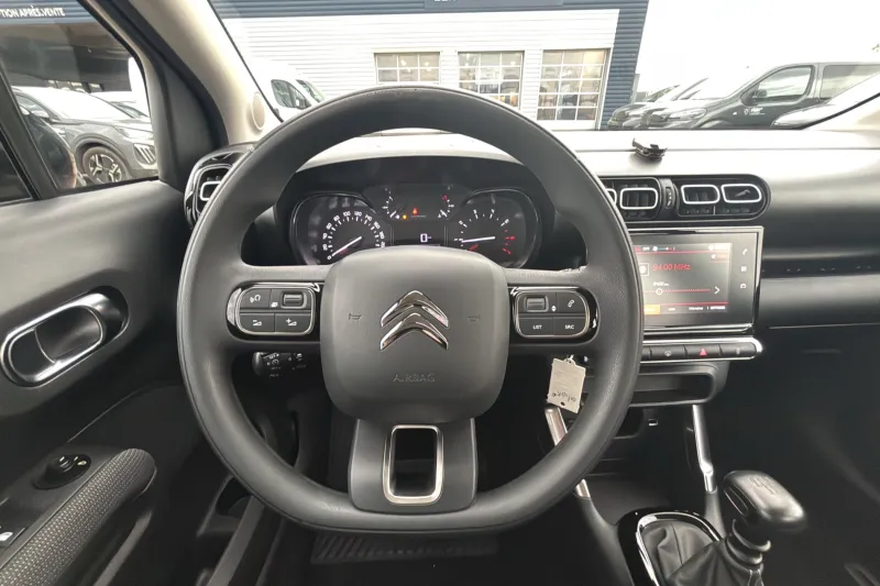 Image secondaire du véhicule 9