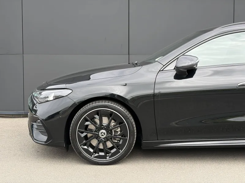 Image secondaire du véhicule 8