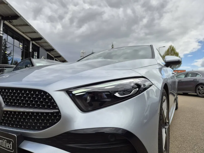 Image secondaire du véhicule 4