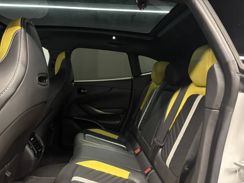 Image secondaire du véhicule 6