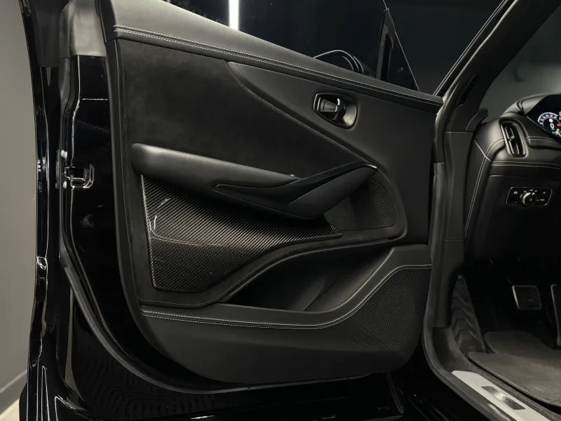 Image secondaire du véhicule 4