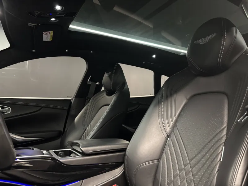 Image secondaire du véhicule 4