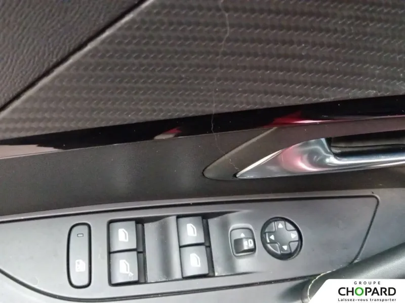 Image secondaire du véhicule 4