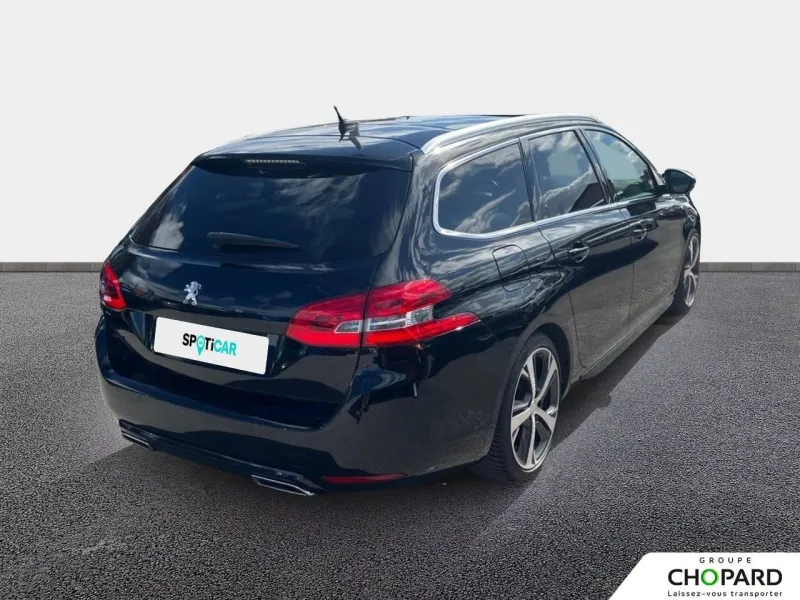 Image secondaire du véhicule 9