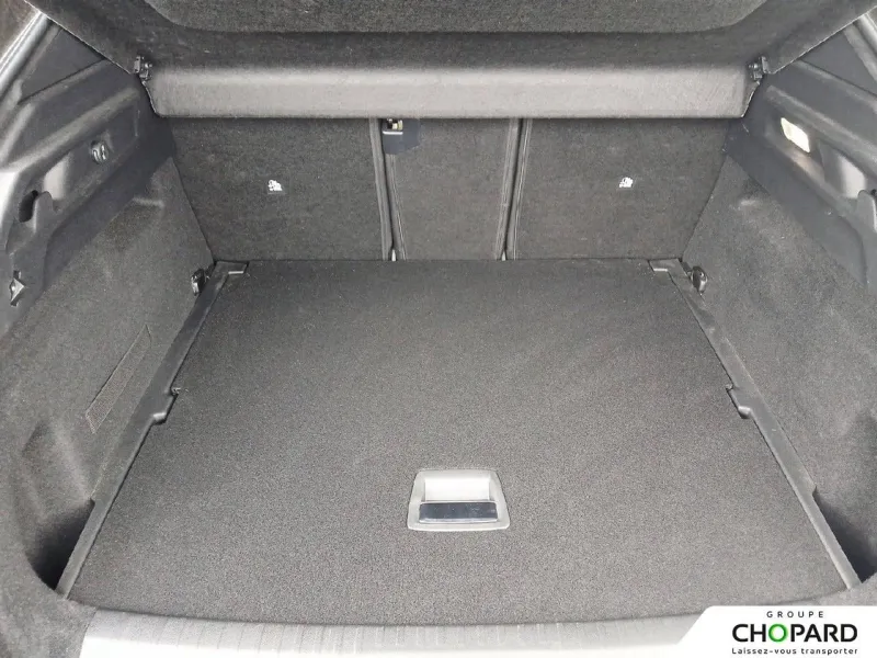 Image secondaire du véhicule 9