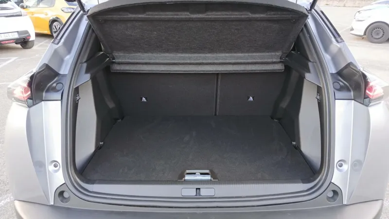 Image secondaire du véhicule 10