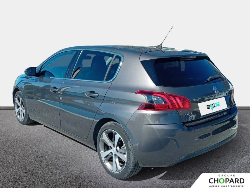 Image secondaire du véhicule 8