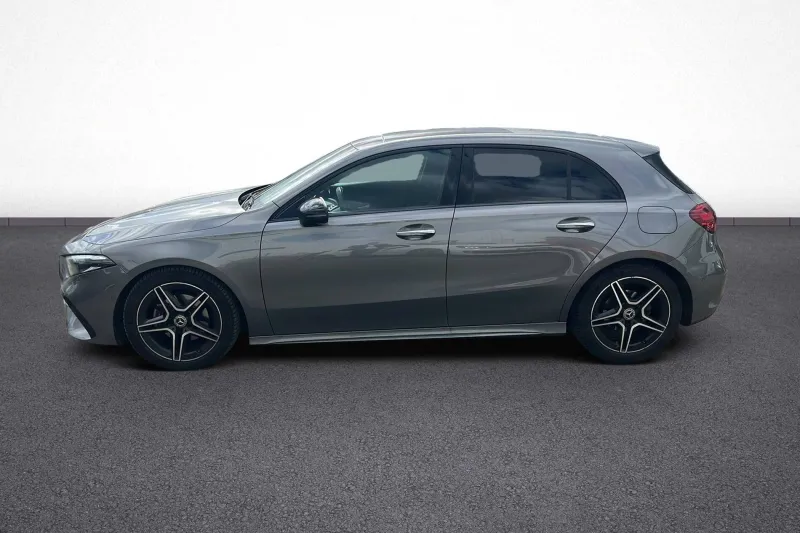 Image secondaire du véhicule 4